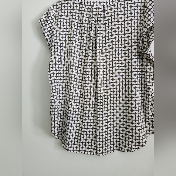 Liz Clairbone Blouse - Picture 6 of 9